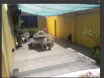 Casa tipo chalet de 3 dormit. en barrio norte