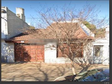 Casa tipo chalet de 3 dormit. en barrio norte