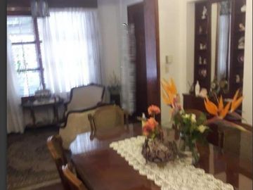 Casa tipo chalet de 3 dormit. en barrio norte
