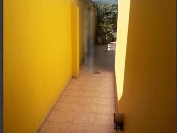 Casa tipo chalet de 3 dormit. en barrio norte