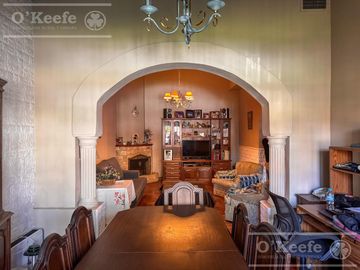 Casa en venta de 3 amb con Jardin y Quincho, Bernal. - apta crédito!
