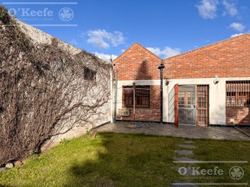 Casa en venta de 3 amb con Jardin y Quincho, Bernal. - apta crédito!