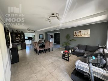 Impecable casa a la venta en Barrio Los Eucaliptus