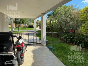 Impecable casa a la venta en Barrio Los Eucaliptus