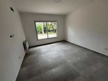 CASA EN VENTA A ESTRENAR EN EL PRINCIPADO - CANNING