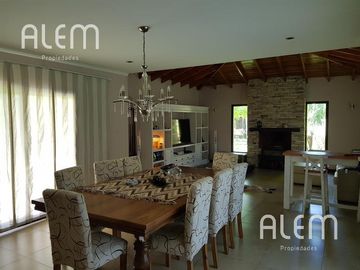 CASA DE 5 DORMITORIOS EN MALIBU