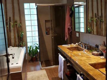 CASA DE 5 DORMITORIOS EN MALIBU