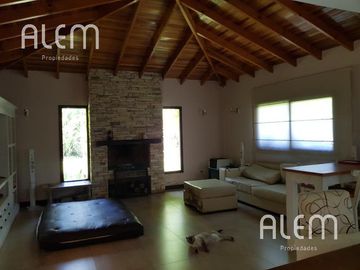 CASA DE 5 DORMITORIOS EN MALIBU