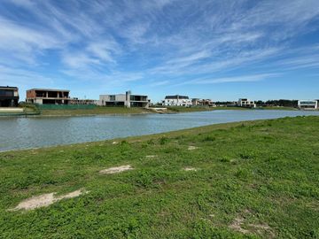 Lote en Venta, 947m2, en Barrio Los Puentes, Nordelta, Tigre, GBA Norte