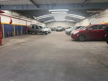 DEPOSITO / GALPON EN ALQUILER- AV. 9 DE JULIO Y AUTOPISTA