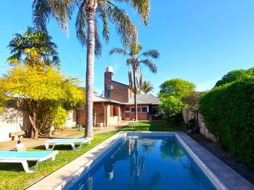 Casa en venta en zona urbana de Funes