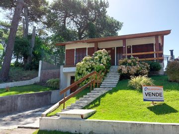 Casa  - en PH - Venta - Villa Gesell - Garage - Gas Natural