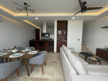 Townhouse en venta en privada residencial en Cholul.