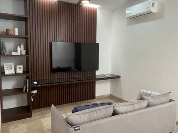 Townhouse en venta en privada residencial en Cholul.