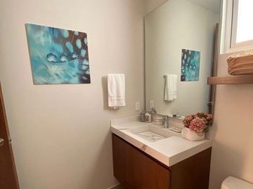 Departamento en venta en Vía Montejo.