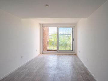 Venta duplex dos dormitorios terraza parrillero cochera