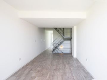 Venta duplex dos dormitorios terraza parrillero cochera