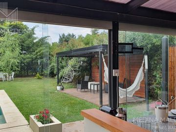 Venta Casa de 5 Ambientes c/ Pileta - Barrio Privado Las Acacias - Hudson