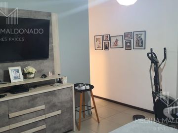Venta Casa de 5 Ambientes c/ Pileta - Barrio Privado Las Acacias - Hudson