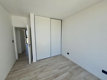 VENTA CASA SAN SEBASTIAN A LA LAGUNA 5 AMBIENTES AREA 8