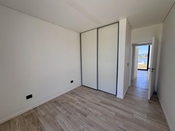 VENTA CASA SAN SEBASTIAN A LA LAGUNA 5 AMBIENTES AREA 8