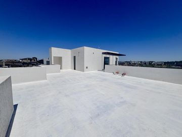 VENTA CASA SAN SEBASTIAN A LA LAGUNA 5 AMBIENTES AREA 8