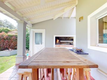 Casa en venta en Abril Club de Campo