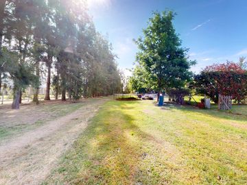 Casa en venta en Abril Club de Campo