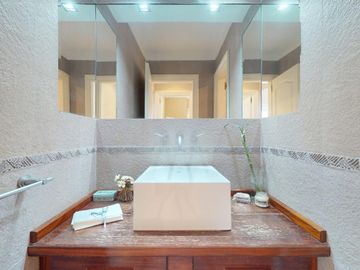 Casa en venta en Abril Club de Campo