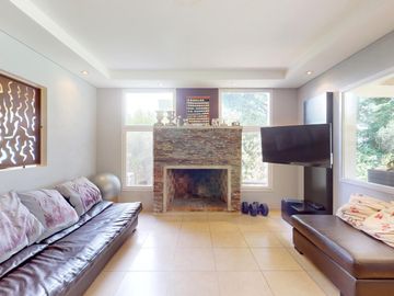Casa en venta en Abril Club de Campo