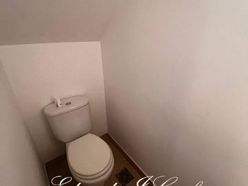 VENTA DE PH 4 AMBIENTES CASTELAR NORTE
