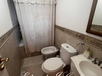 VENTA DE PH 4 AMBIENTES CASTELAR NORTE