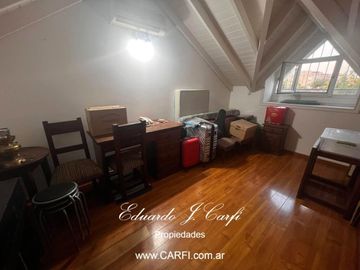 VENTA DE PH 4 AMBIENTES CASTELAR NORTE