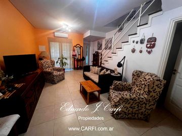 VENTA DE PH 4 AMBIENTES CASTELAR NORTE