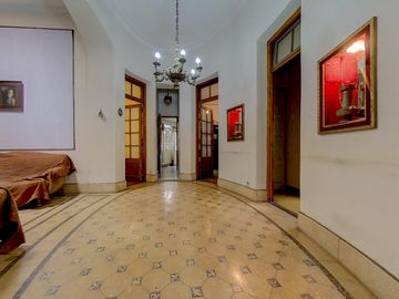 casa en VENTA 6 habitaciones Av. Pellegrini al 100 Rosario