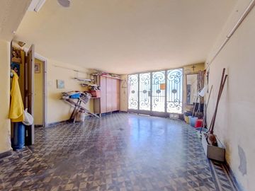 casa en VENTA 6 habitaciones Av. Pellegrini al 100 Rosario