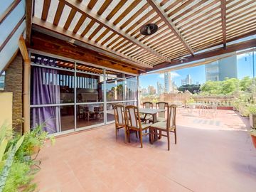 casa en VENTA 6 habitaciones Av. Pellegrini al 100 Rosario