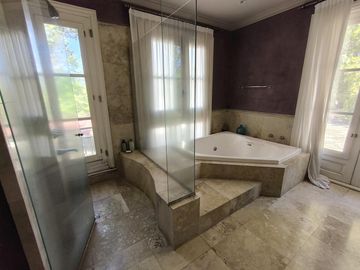 Casa  en Venta 6 dorm.  en La Isla, Nordelta, Tigre