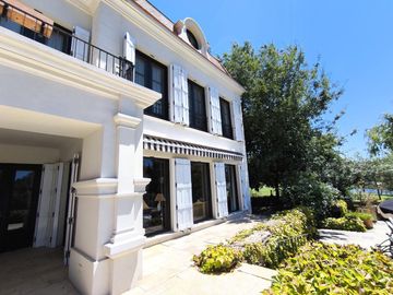 Casa  en Venta 6 dorm.  en La Isla, Nordelta, Tigre