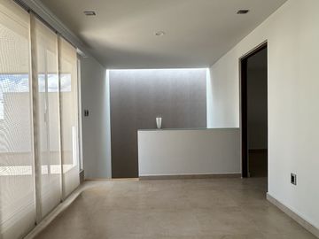 CASA EN VENTA  EN HIGH GARDEN ZIBATA CON ROOF GARDEN