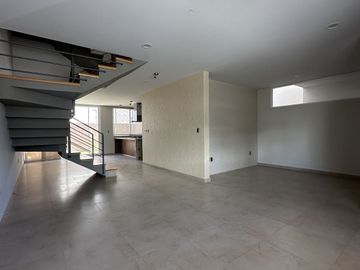 CASA EN VENTA  EN HIGH GARDEN ZIBATA CON ROOF GARDEN