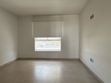 CASA EN VENTA  EN HIGH GARDEN ZIBATA CON ROOF GARDEN