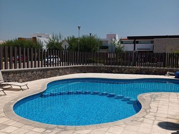 CASA EN VENTA, CUMBRES DEL LAGO QUERETARO