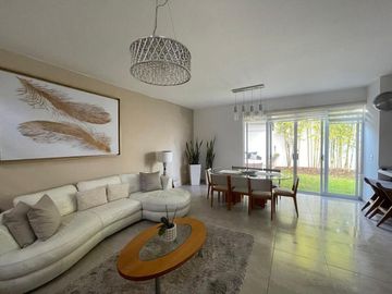 CASA EN VENTA, CUMBRES DEL LAGO QUERETARO