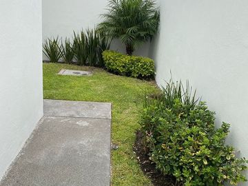 Casa en  VENTA  con amenidades en Altos Juriquilla