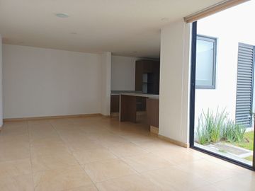 Casa en  VENTA  con amenidades en Altos Juriquilla