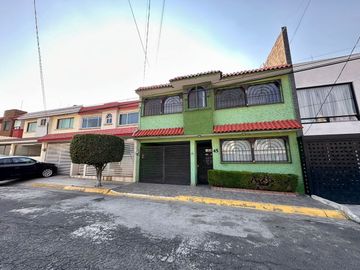 PARA REMODELAR CASA EN VENTA EN JARDINES DE BELLAVISTA
