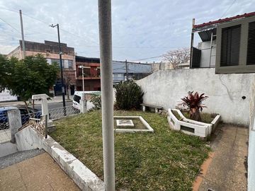 Venta Casa 3 ambientes en Villa Lugano