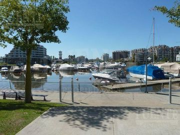 Alquiler Apto Profesional 48 m2 en Nordelta, con cochera