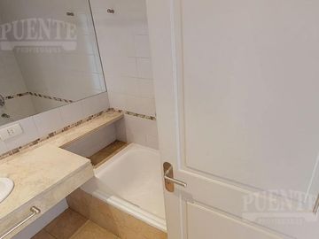 Alquiler Apto Profesional 48 m2 en Nordelta, con cochera